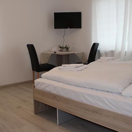 Boardinghouse Neu Wulmstorf Apartment Bagian luar foto