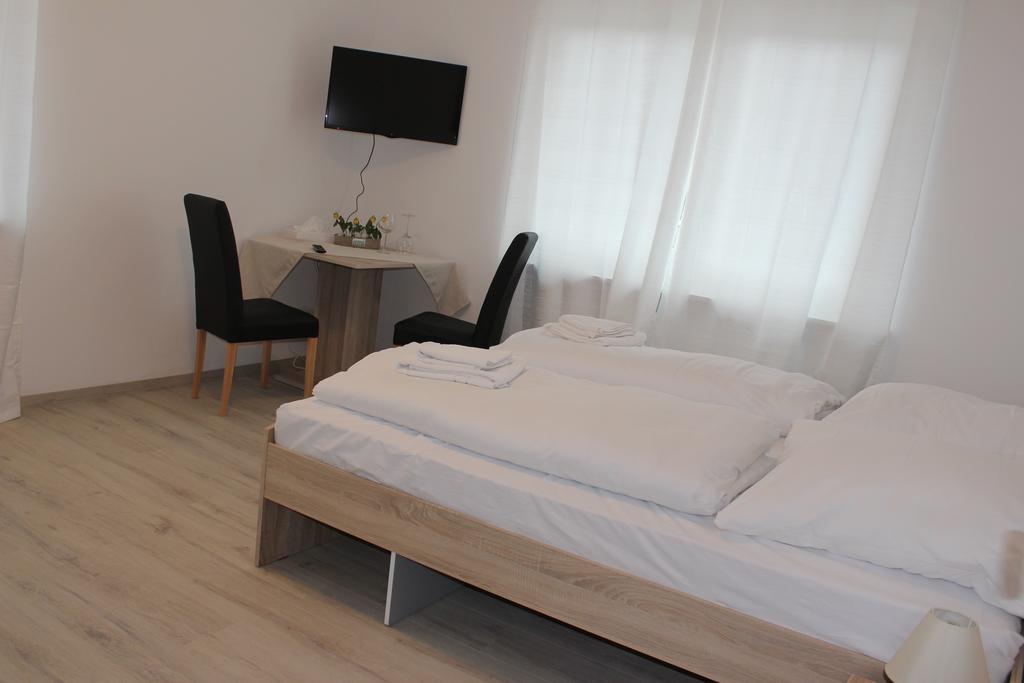 Boardinghouse Neu Wulmstorf Apartment Bagian luar foto
